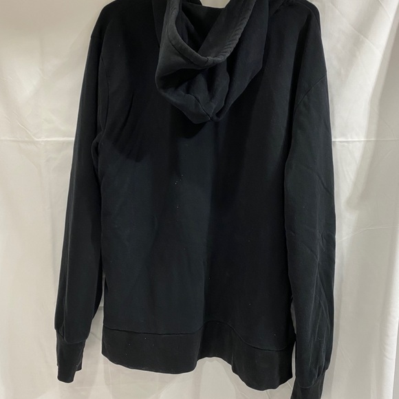 Black H & M Crewneck. - Picture 4 of 7